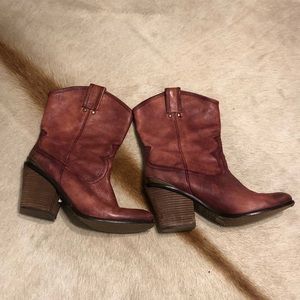 Lucky Brand western boots